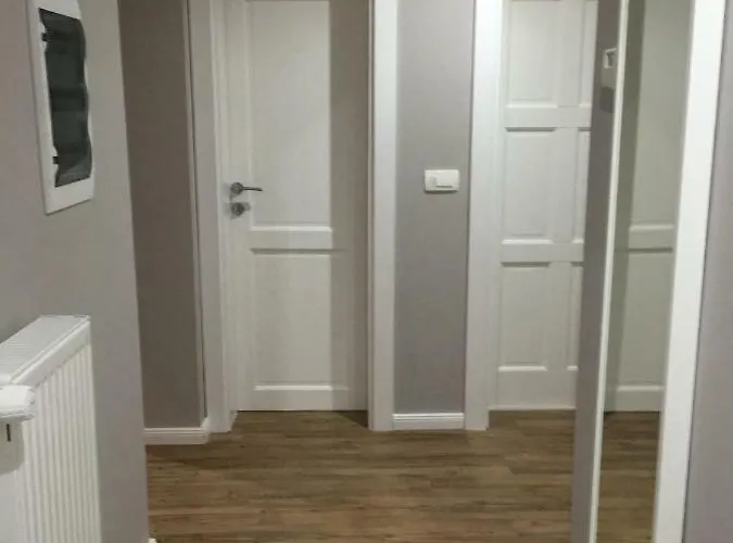 Apartma Lilly ブレッド